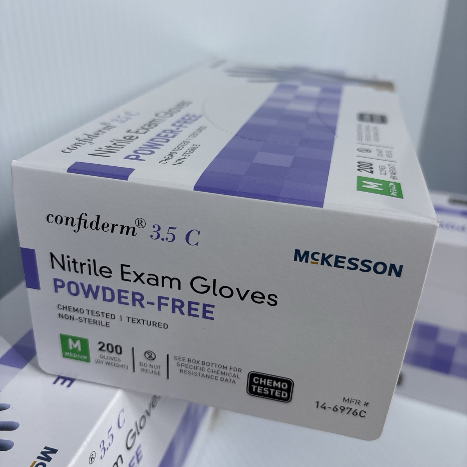 600 McKesson CT Confiderm Nitrile Exam Gloves Powder-Free – Medium size/Blue