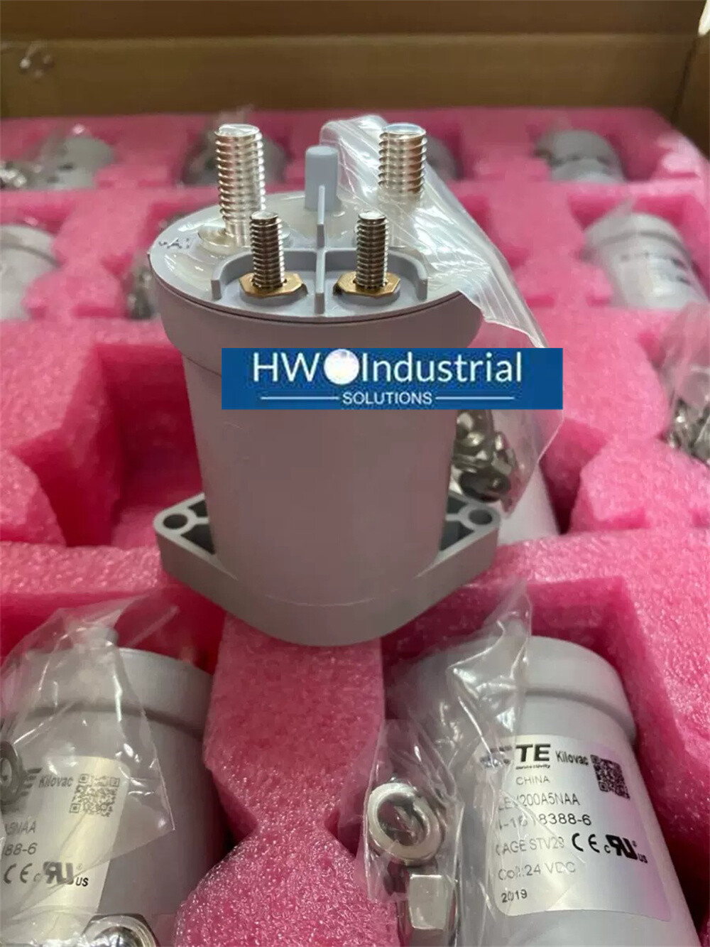 1/piece NEW TE High-voltage Contactor LEV200A5NAA 4-1618388-6 24V DC Relay