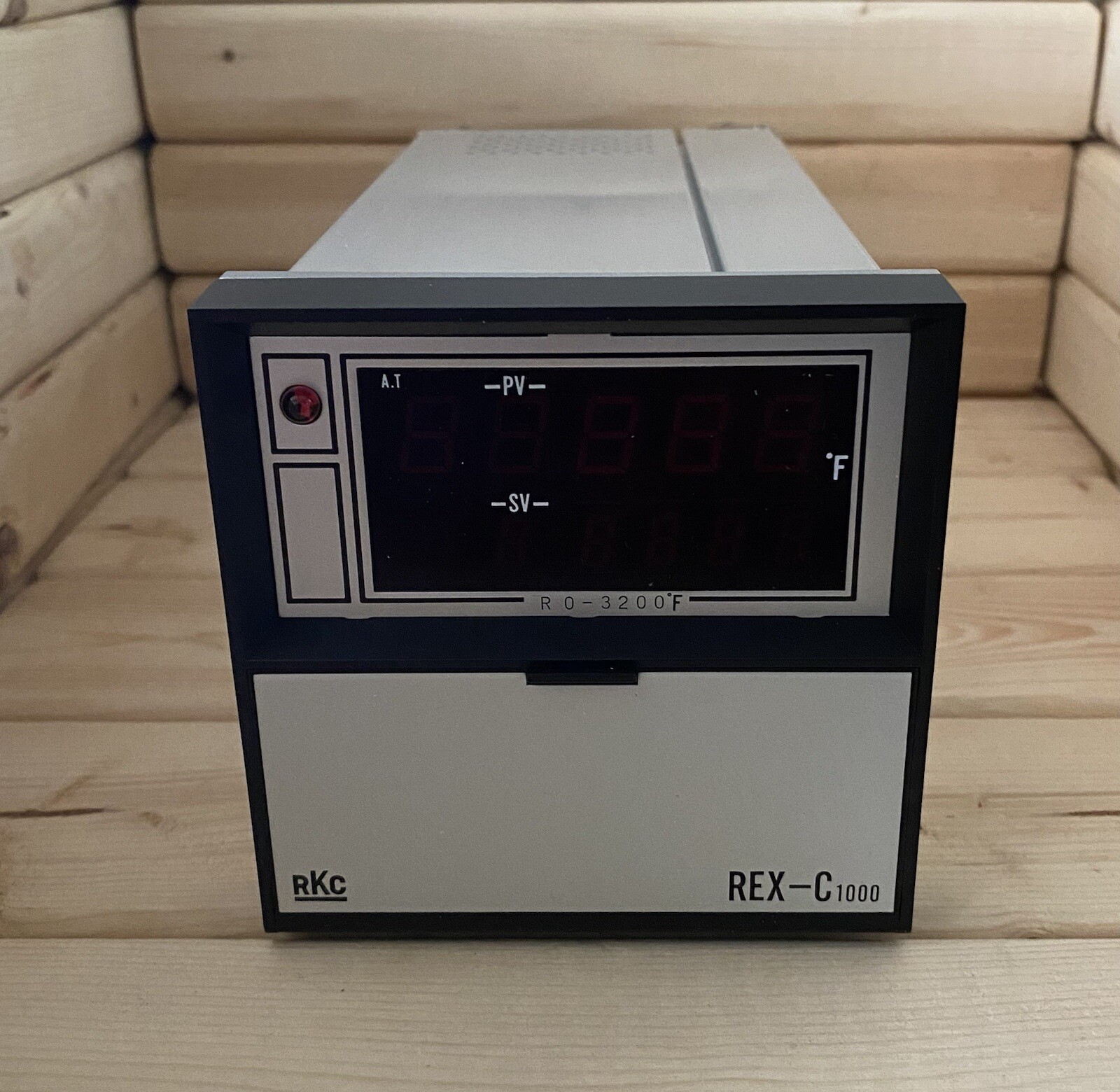 RKC-C1000-H1C-M MICROPROCESSOR-BASED TEMPERATURE CONTROLLER