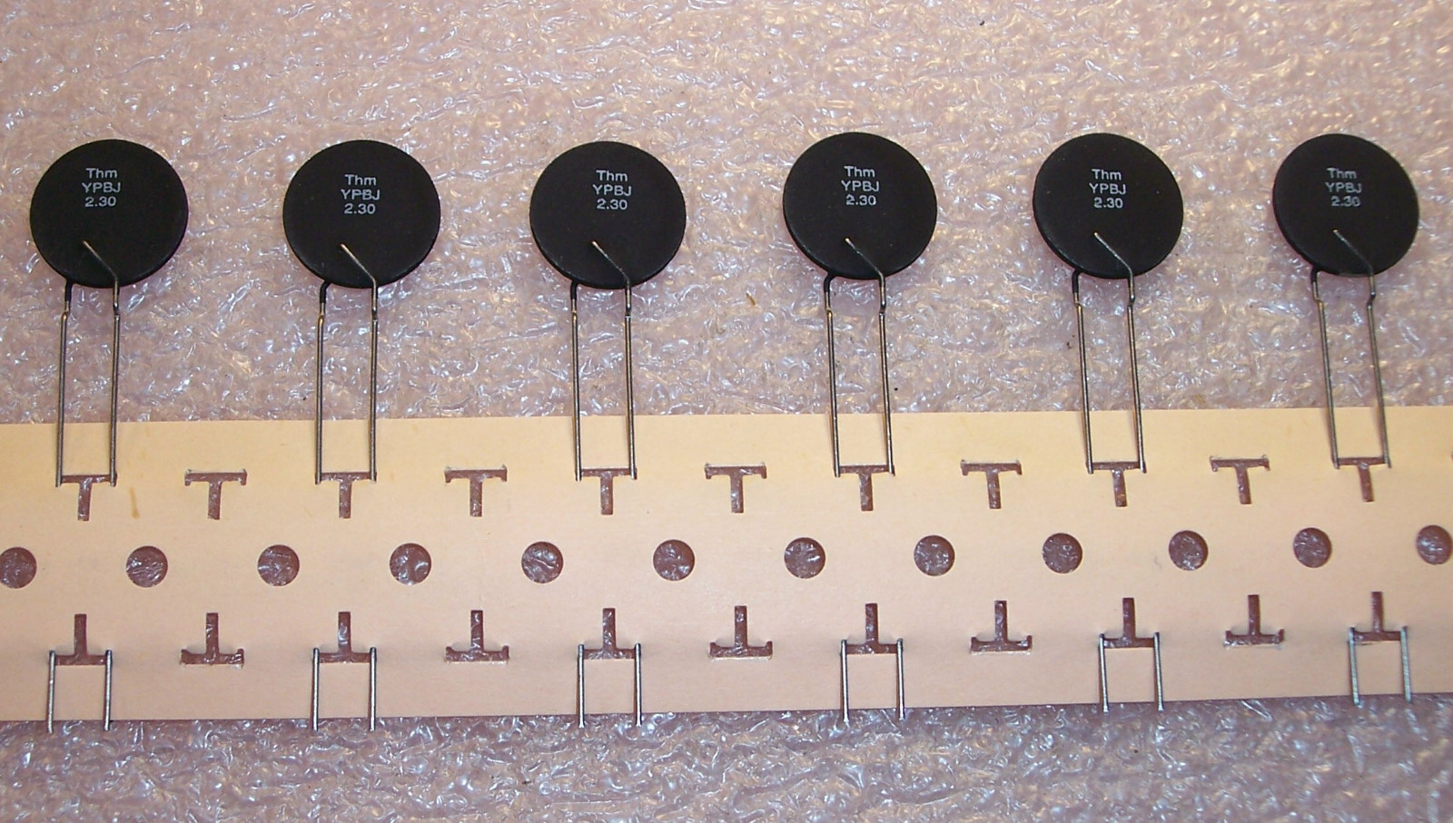 QTY (18) YPBJ2.30N THERMOMETRICS PTC THERMISTORs 2.3 Ohm 80V 17.5mm DISC