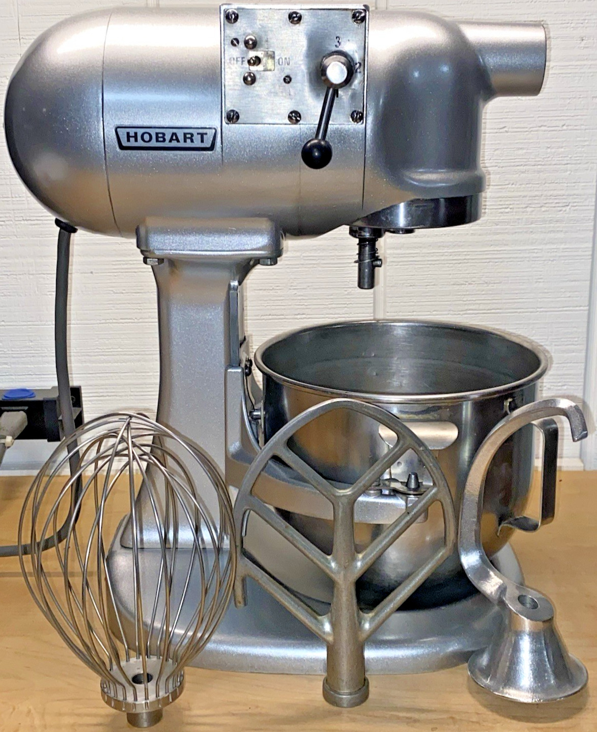 Hobart N50 Mixer Commercial Countertop 5 Quart 3 Speed + Paddle Whip Dough Hook