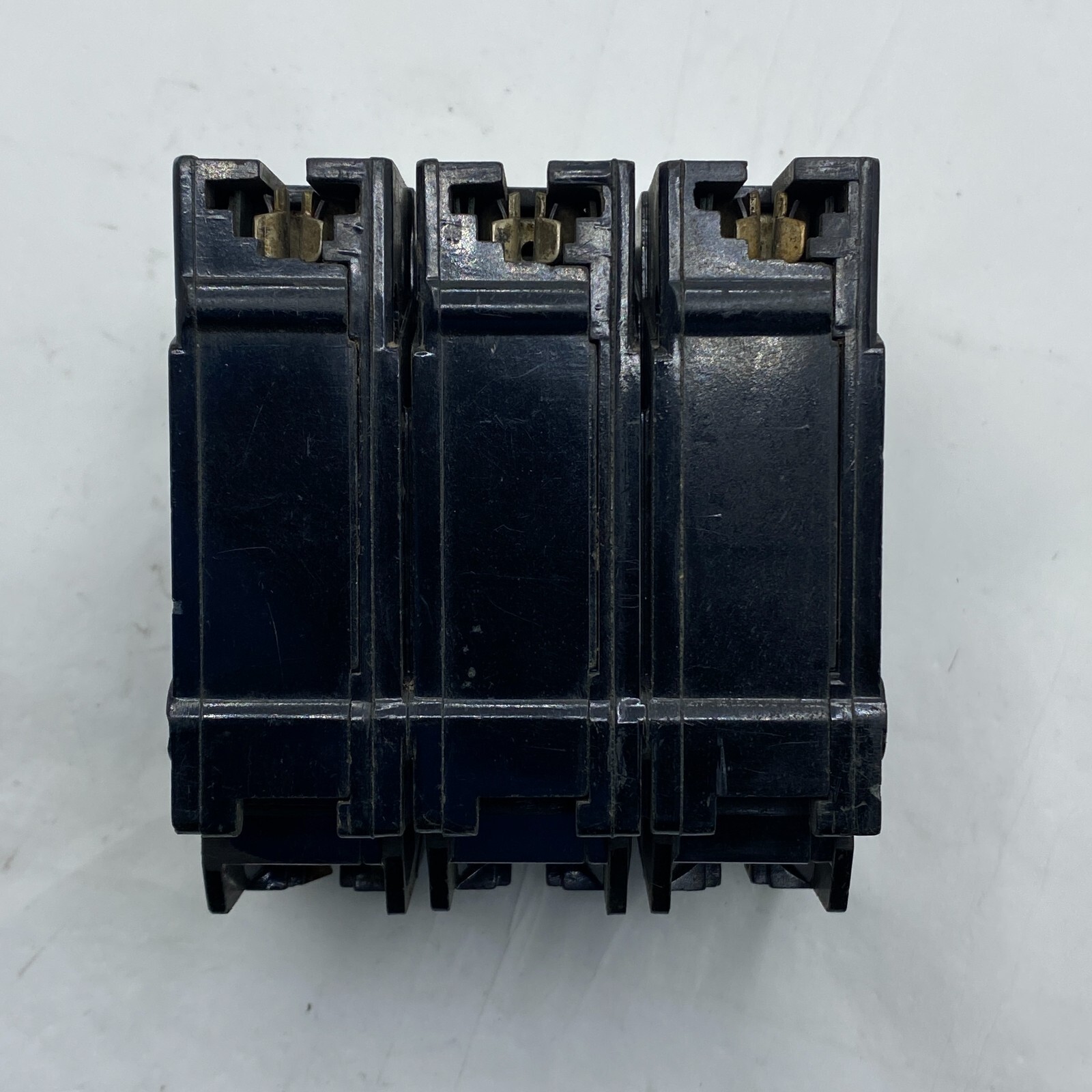 GENERAL ELECTRIC CIRCUIT BREAKER COMMON TRIP 20A 3 POLE 240V G645🔔