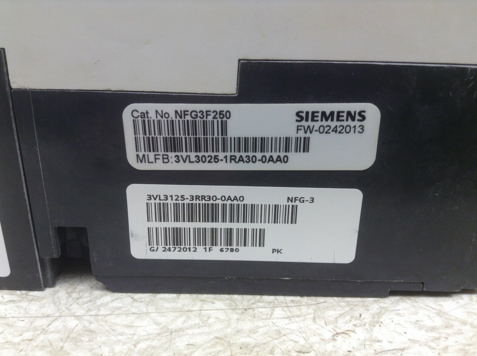 Siemens CFT3B100 3 Pole 100 Amp 600 V 250 VDC Breaker NFG3F250 NFGA (VT)