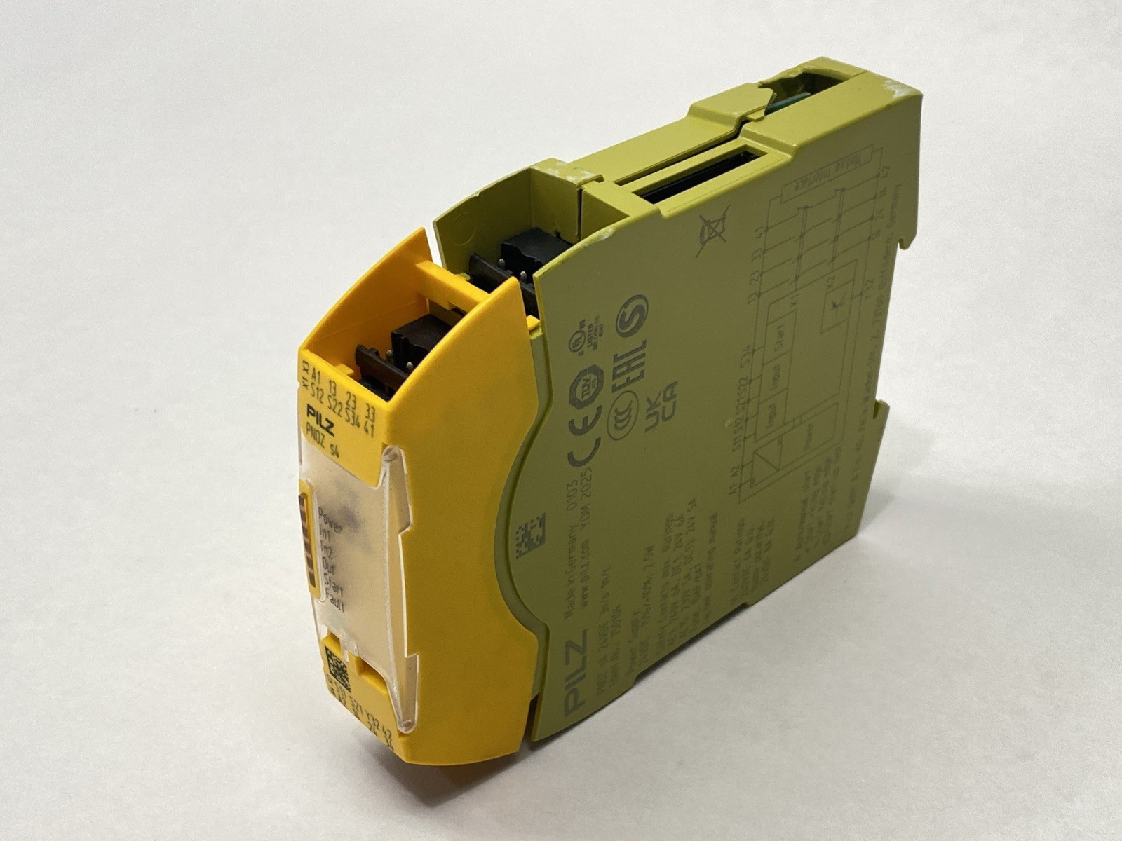 Pilz PNOZ s4 24VDC 3n/o 1n/c Standalone Sigma Safety Relay 750104 NO TERMINALS
