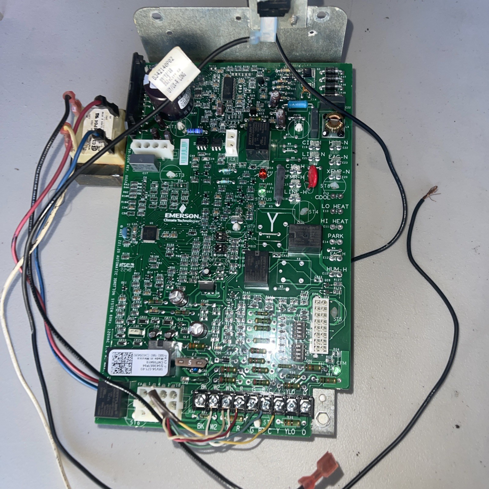 Furnace Control Circuit Board 50V54-571-03 D343687P04 White-Rodgers/Emerson