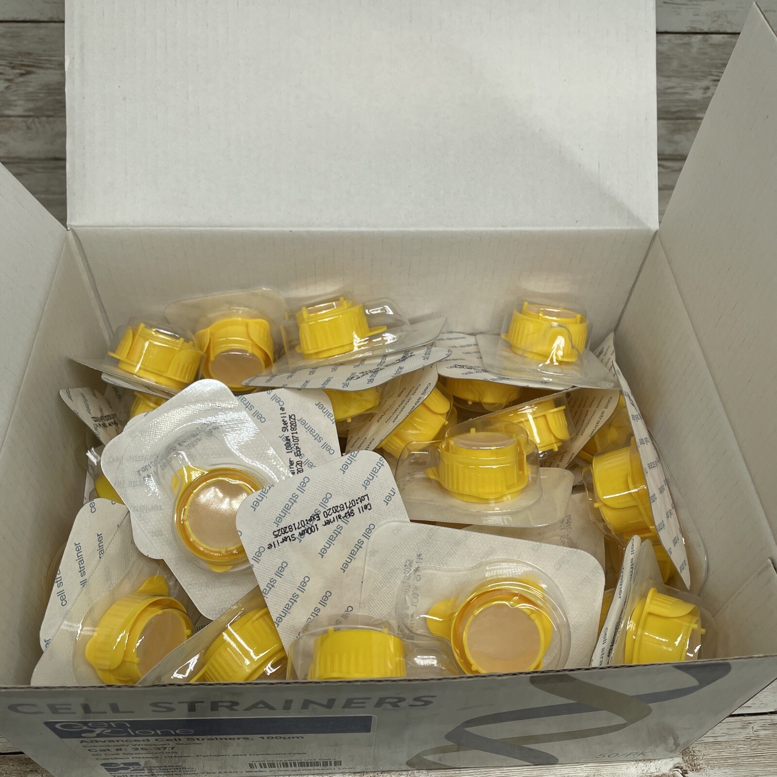 Gen Clone Advanced CELL STRAINERS #25-377, 100μm (50 Units) 07/2025