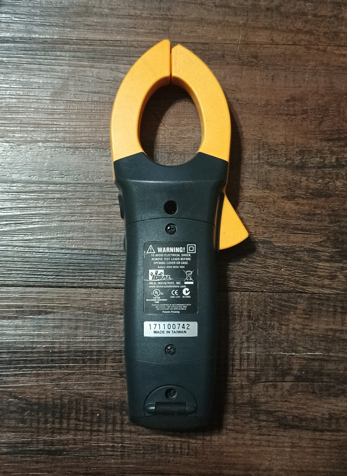 IDEAL 61-763 True RMS Clamp Meter CAT IV 1000V 600A 4000 Count Backlit