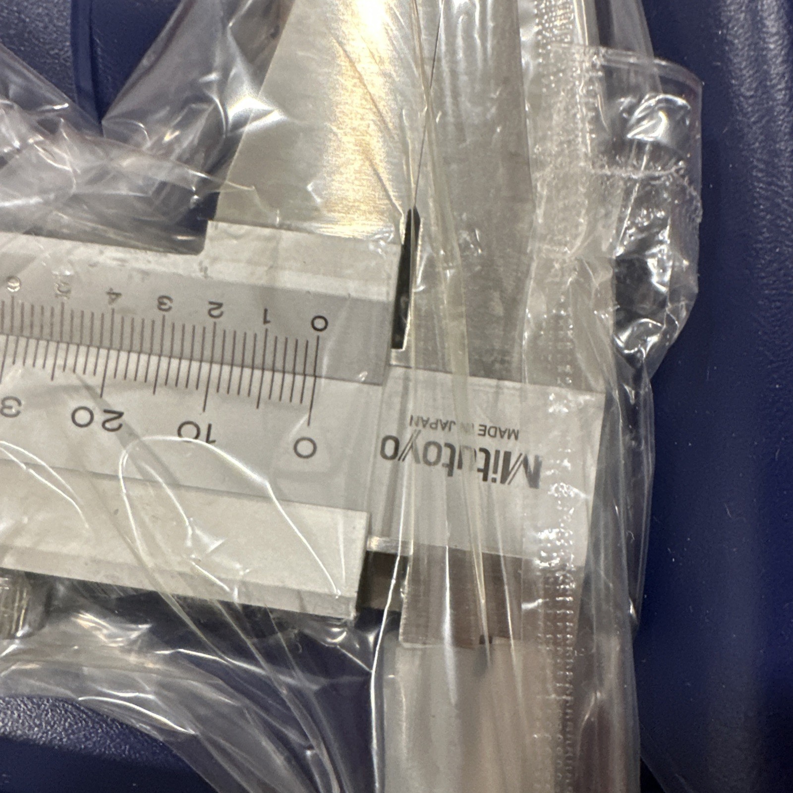 Mitutoyo Vernier Caliper 532-103 NM28 Stainless Steel 0-280mm .02 Grad Japan New
