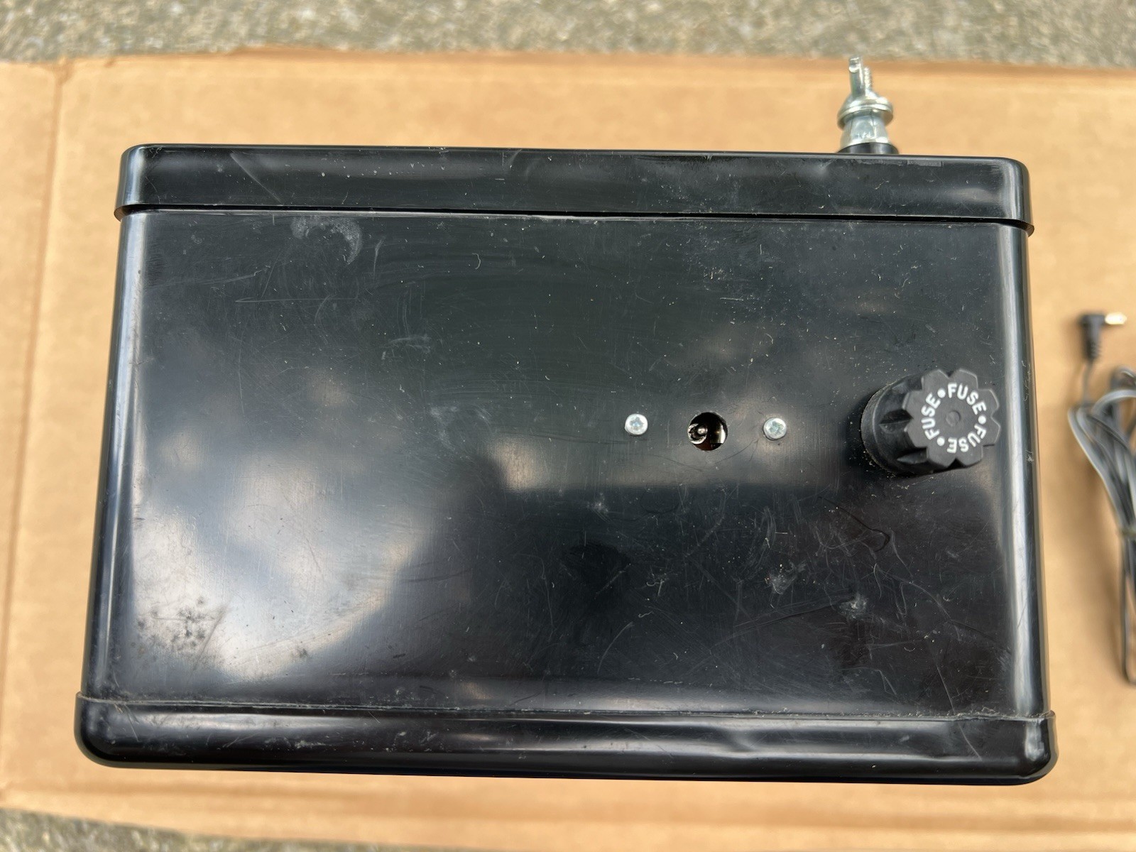 Fi-Shock SS-9000 Low Impedance 20 Mile Intermittent Electric Fence Controller