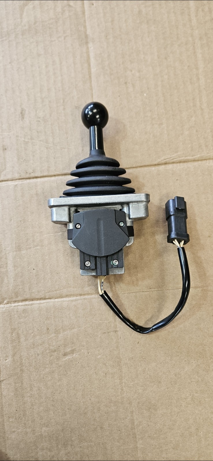361-6015: Single Axis Lever Handle Control