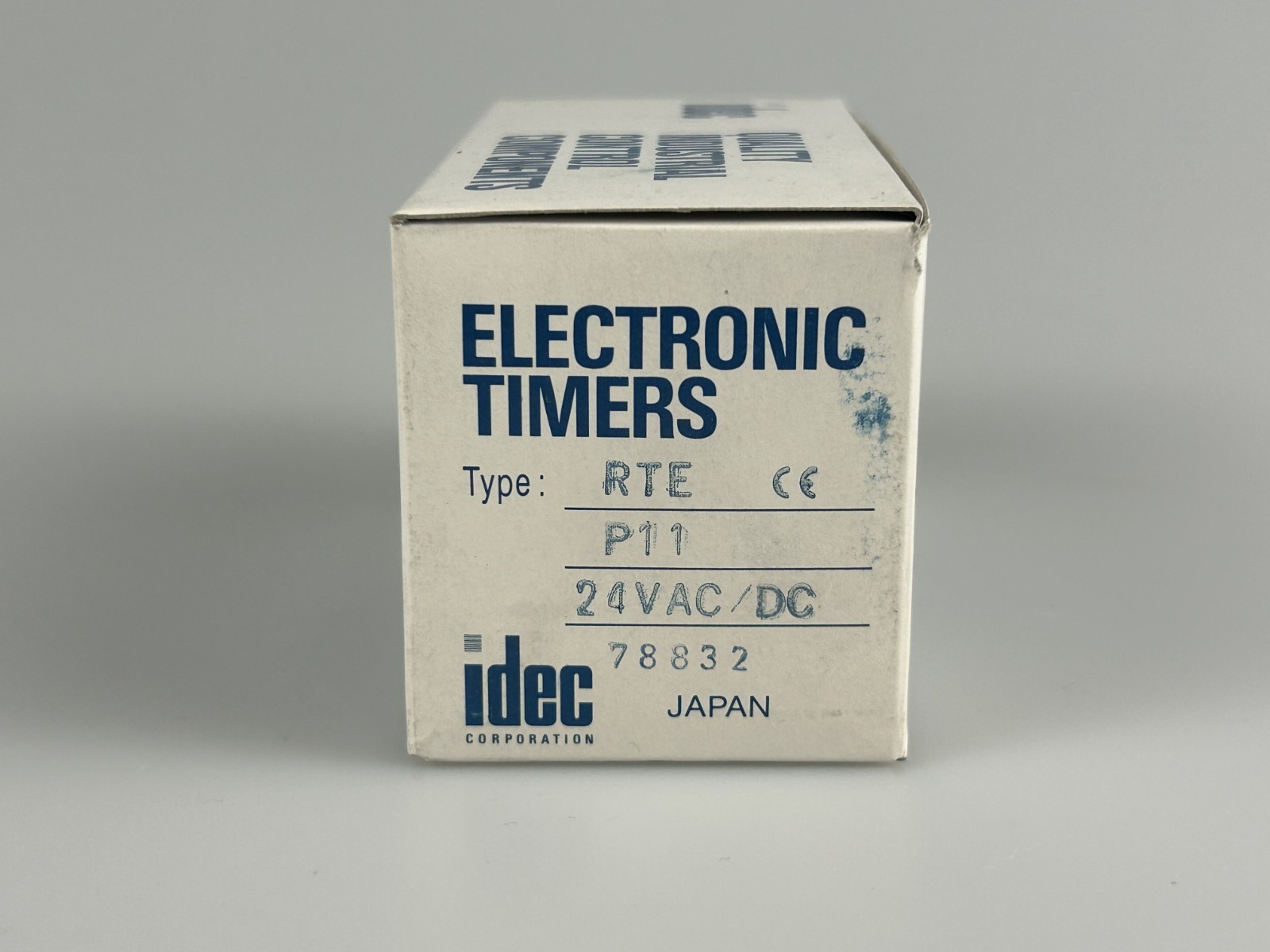 Idec RTE P-11 Electronic Timer Relay 24VAC/24VDC 10A rating 8-pin New Old Stock