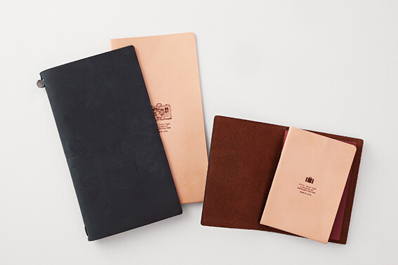 TRAVELER’S Notebook Original Tochigi Leather Folder Regular & Passport size