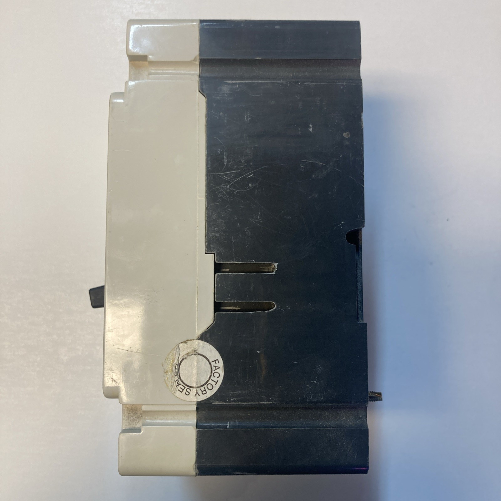 Eaton EHD3060 Industrial Circuit Breaker 60A 3-Pole 480VAC