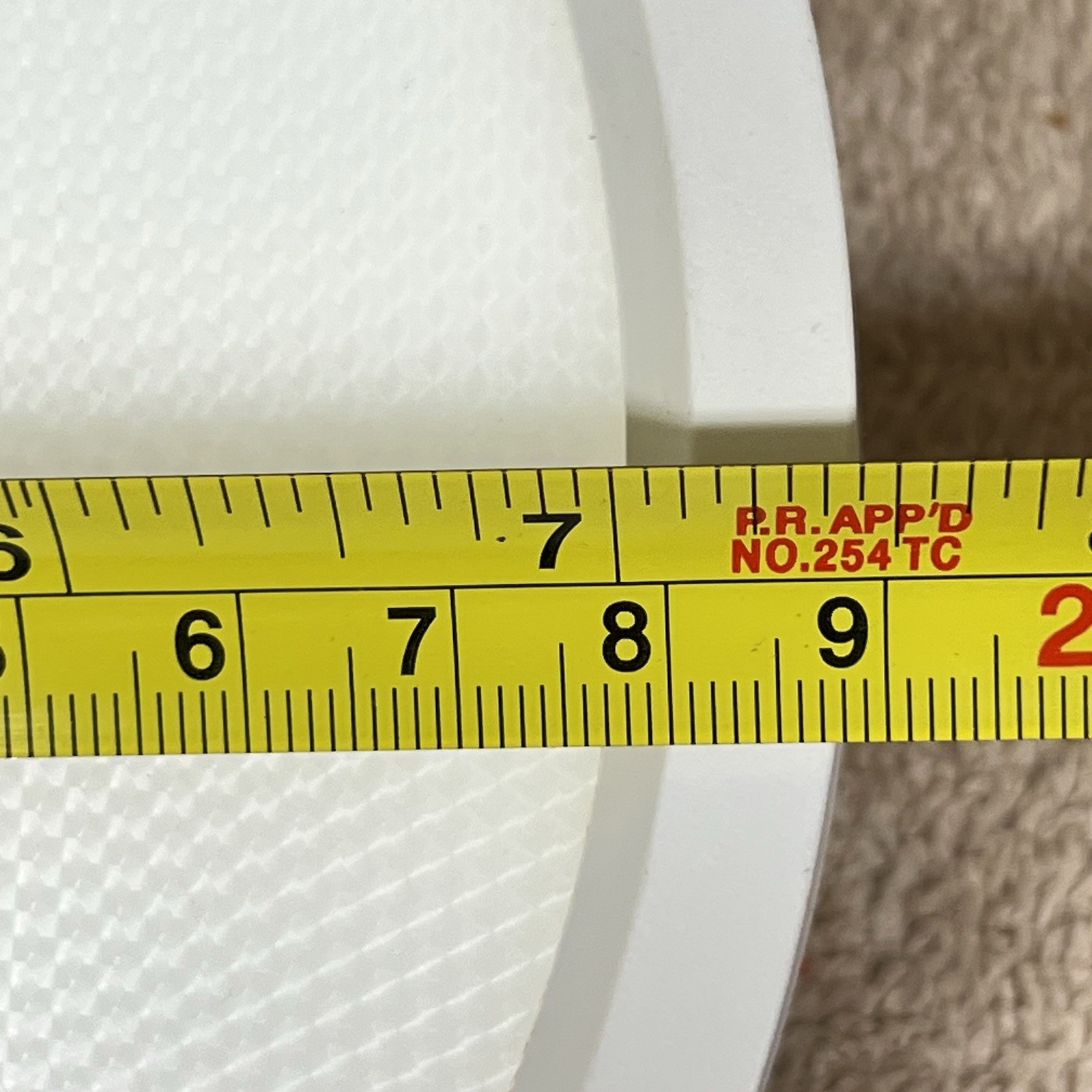 Philips Lightolier 7″ ROUND SURFACE MOUNT27K, 90CRI, 120V MATTE WHITE S7R927K10