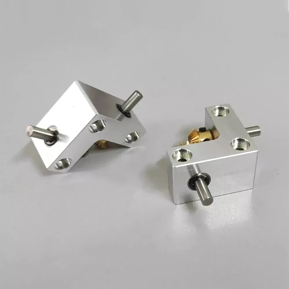 Right Angle Commutator Small Bevel Gearbox 90 Degree Drive Angle Converter 1:1