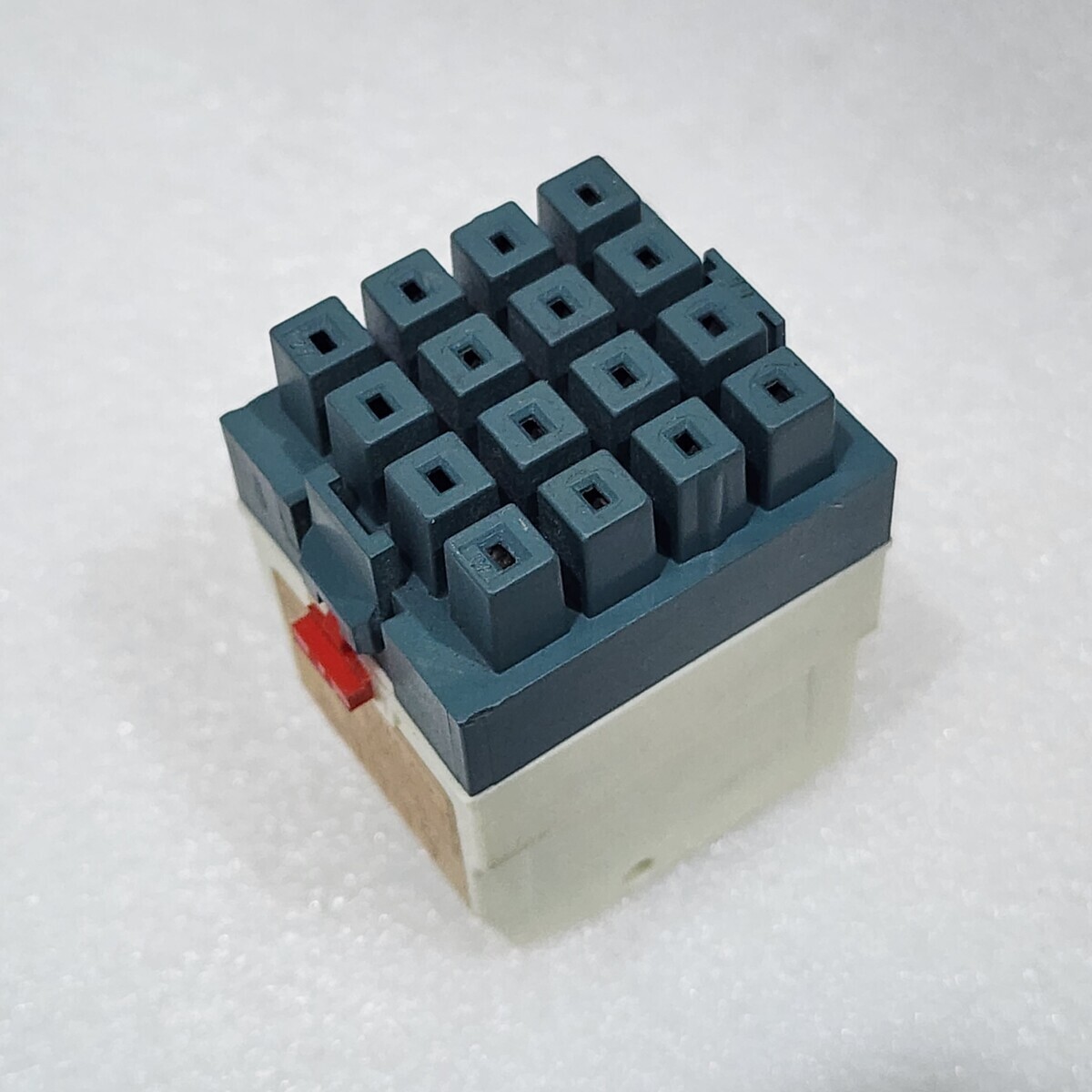 TELEMECANIQUE RHN 41 PLUG IN RELAY SCHNEIDER ELECTRIC