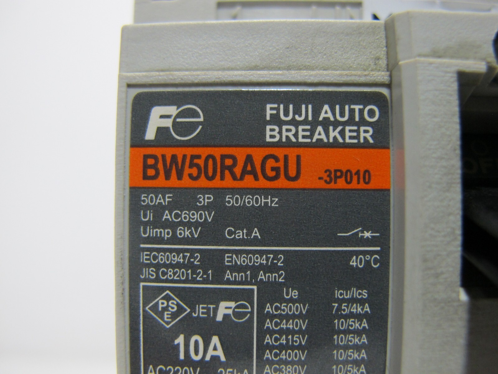 Fuji Electric BW50RAGU-3P010 10 Amp Auto Breaker 3-Pole 10A 690VAC 250VDC 14 kA
