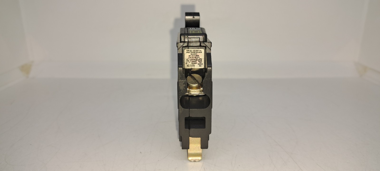 SQUARE D QO130 30 Amp 1 Pole PLUG IN CIRCUIT BREAKER Yellow Face