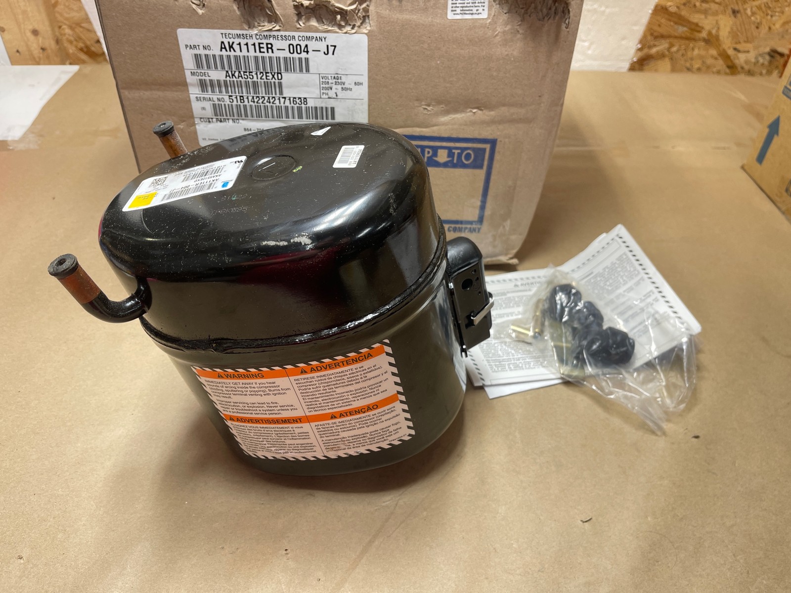 Tecumseh AK111ER-004-J7 AKA5512EXD 1HP R-22 208-230V 60Hz 1-Phase 208-230V 60Hz