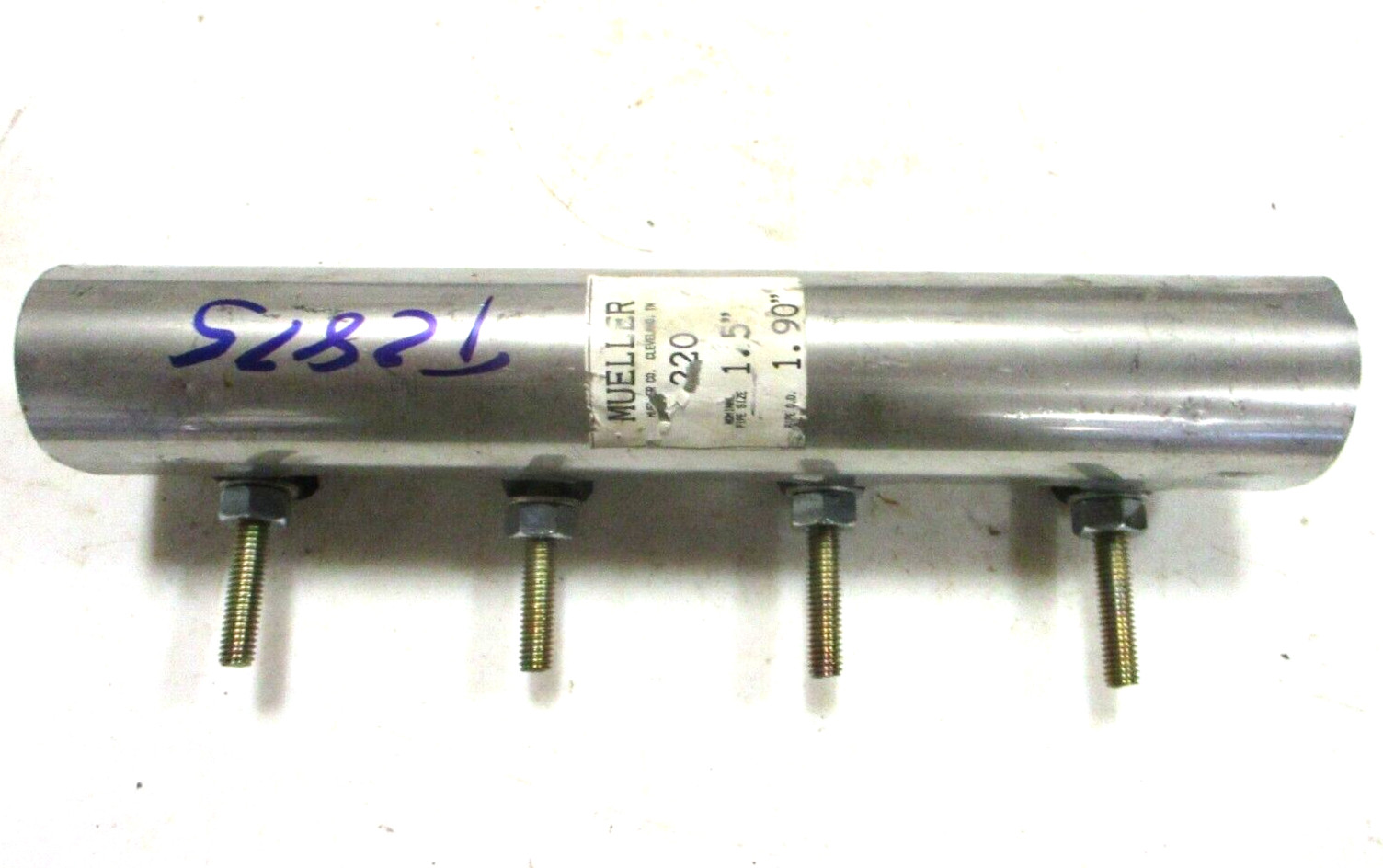 MUELLER 220 Pipe Repair Clamp 1-1/2″ (1.90″ OD) x 12″ Long / 4-Bolt