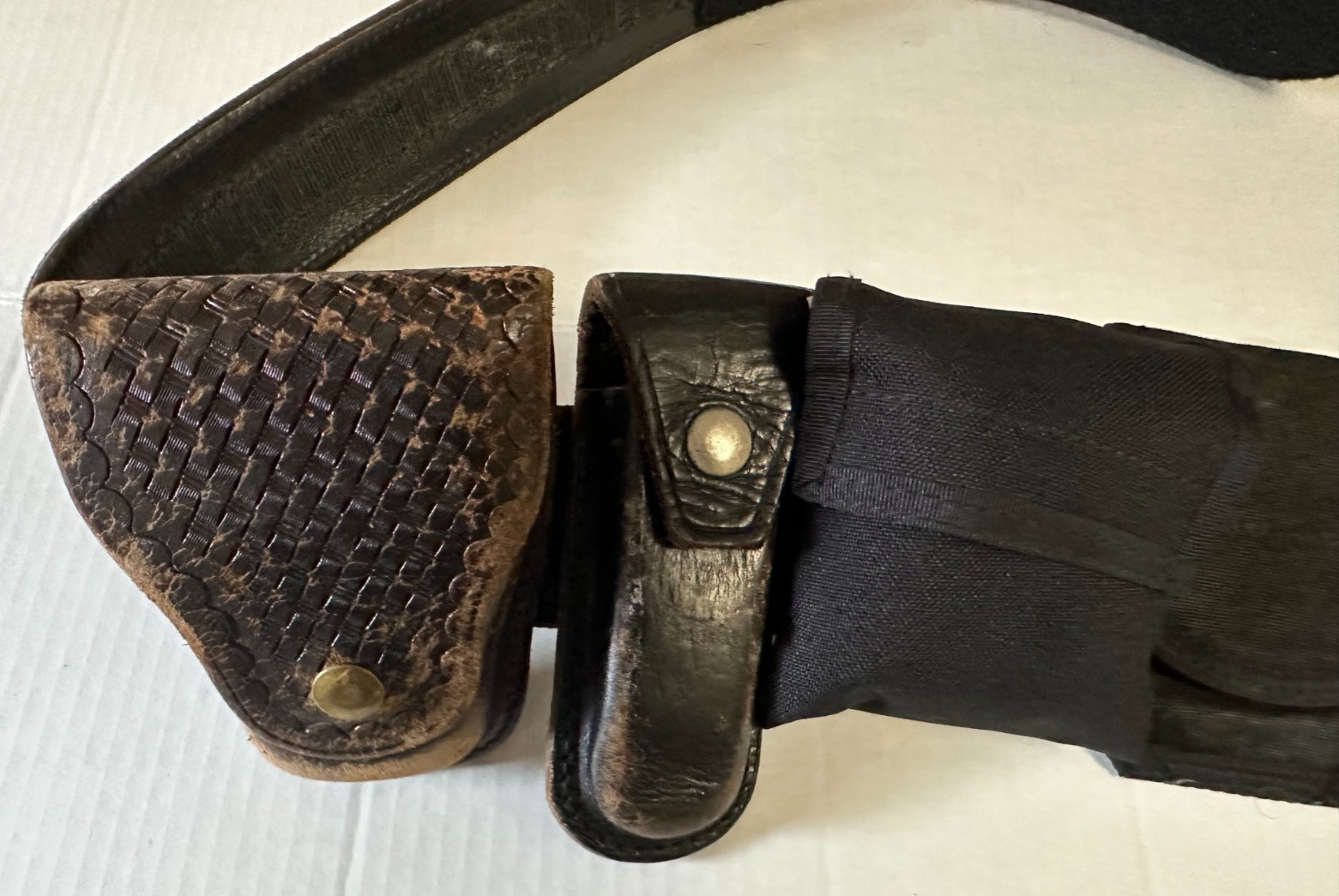 Police Security Leather Duty Belt With Accessories Handcuff Badge Holder