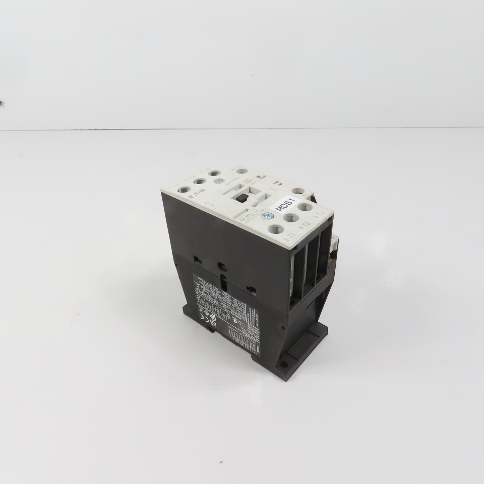 Eaton DILM32-01 XTCE032C01 3PH 25HP Contactor 110V Coil 40A 600V Max