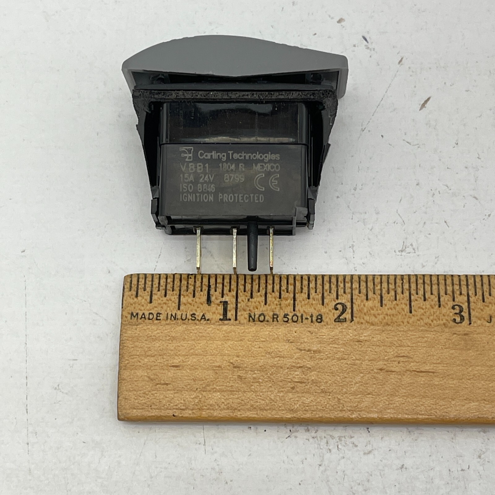 Carling Technologies V8B1 15A Bright/Dim Rocker Switch 24V Gray