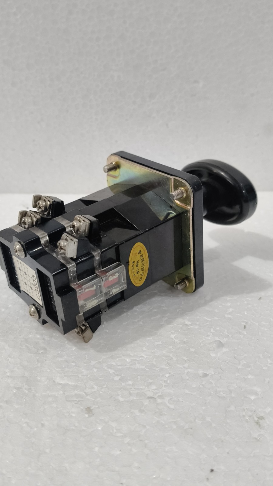 YongSung C3205 Cam Switch Handle Rating Ac 220v 10A max 600v NEW c3205