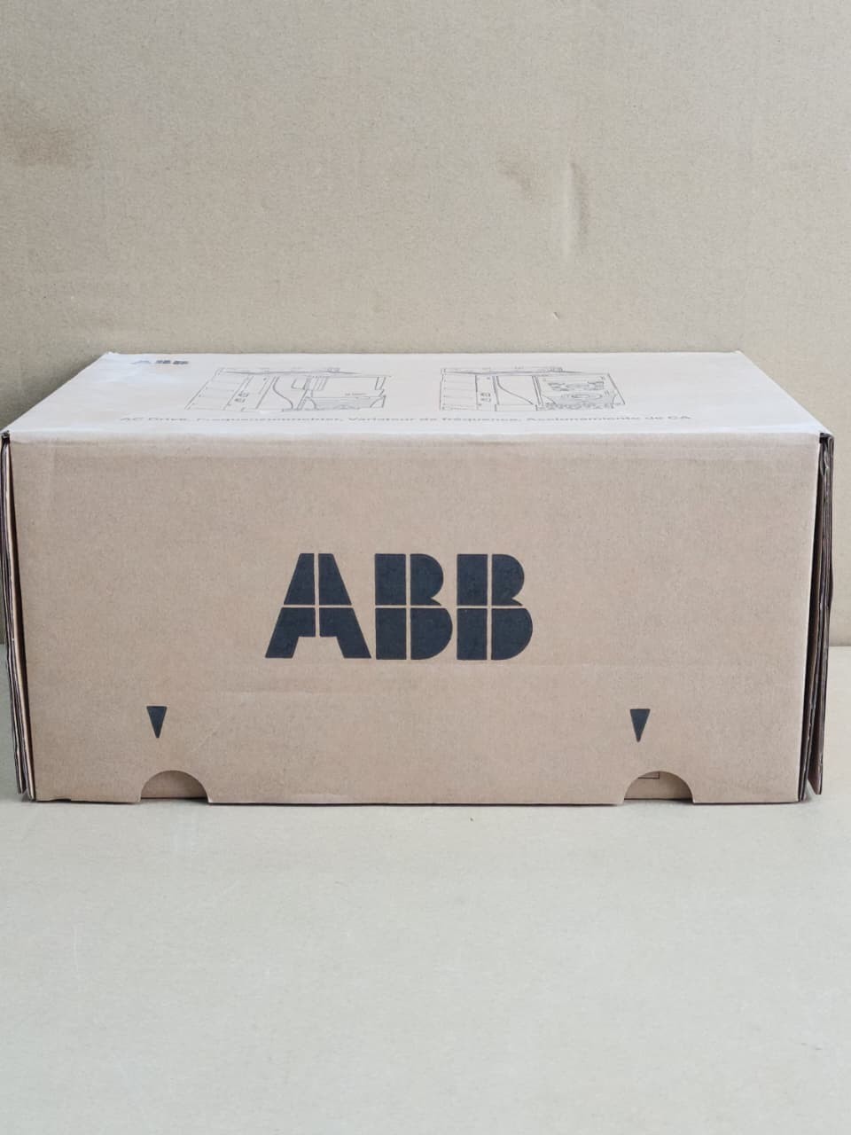 ABB ACS310-03U-19A4-2 Frequency Converter 5 HP 200-240V 3-Phase PID Control
