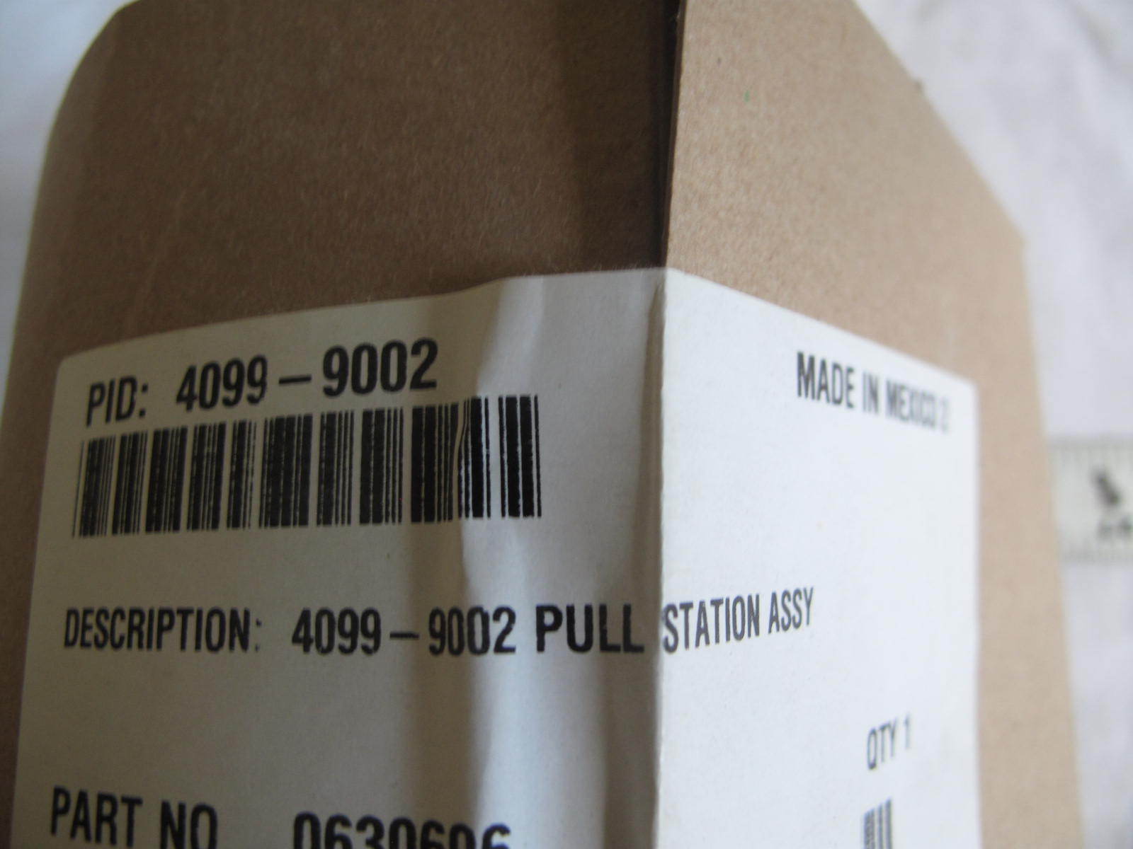 (1) NEW Simplex 4099-9002 Addressable Fire Alarm Pull Station Assembly