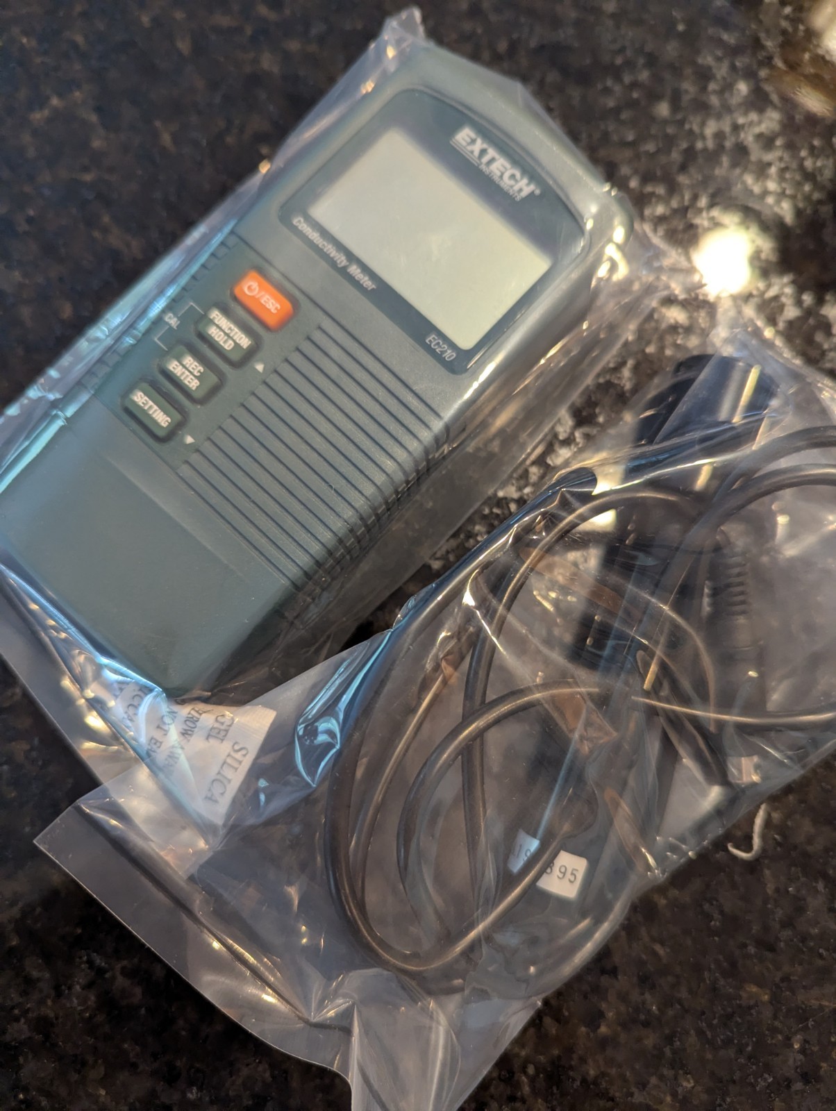 Extech EC210: Conductivity/TDS Meter, Handheld, Compact