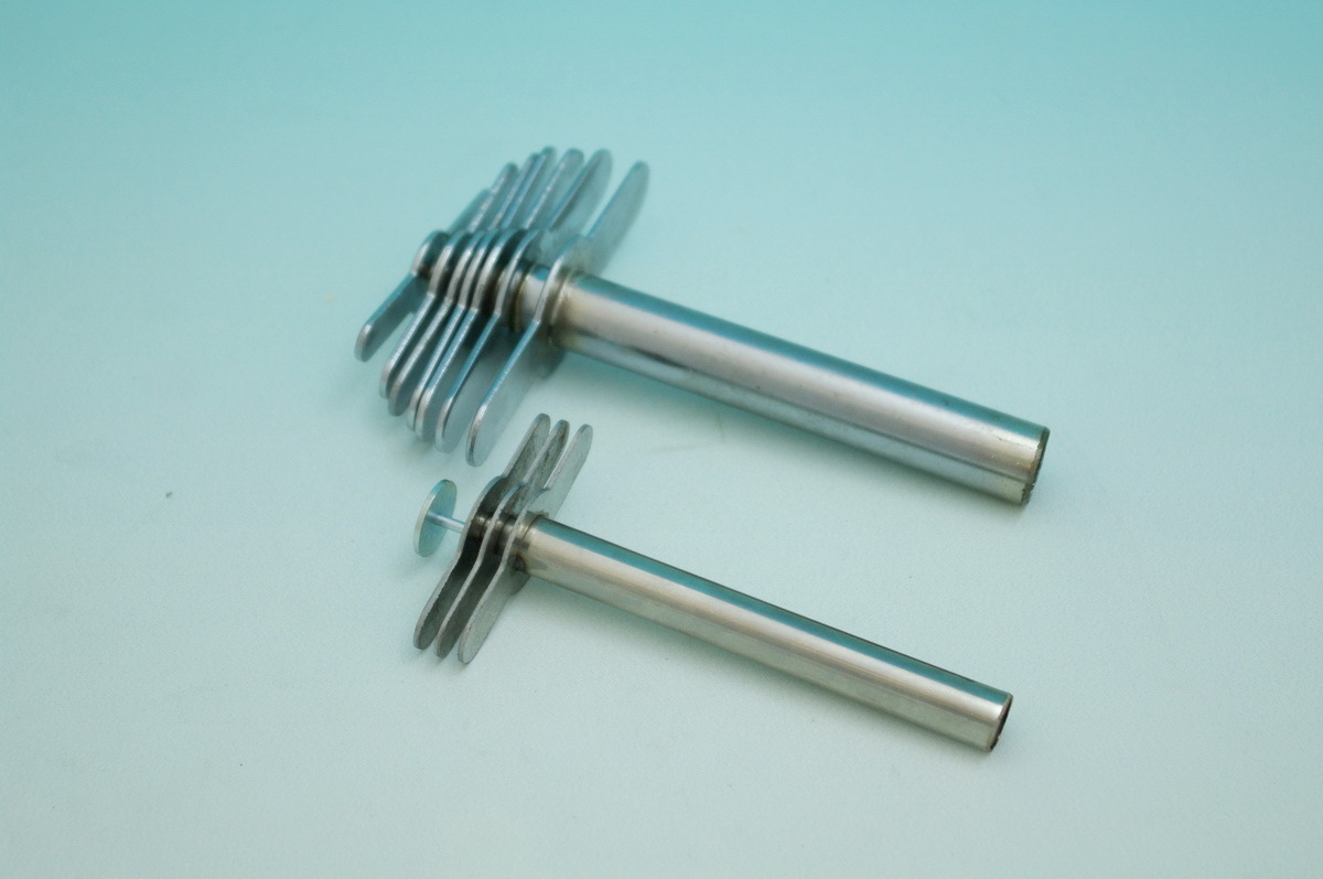 (one)7 PIECES CORK RUBBER STOPPER BORER SET