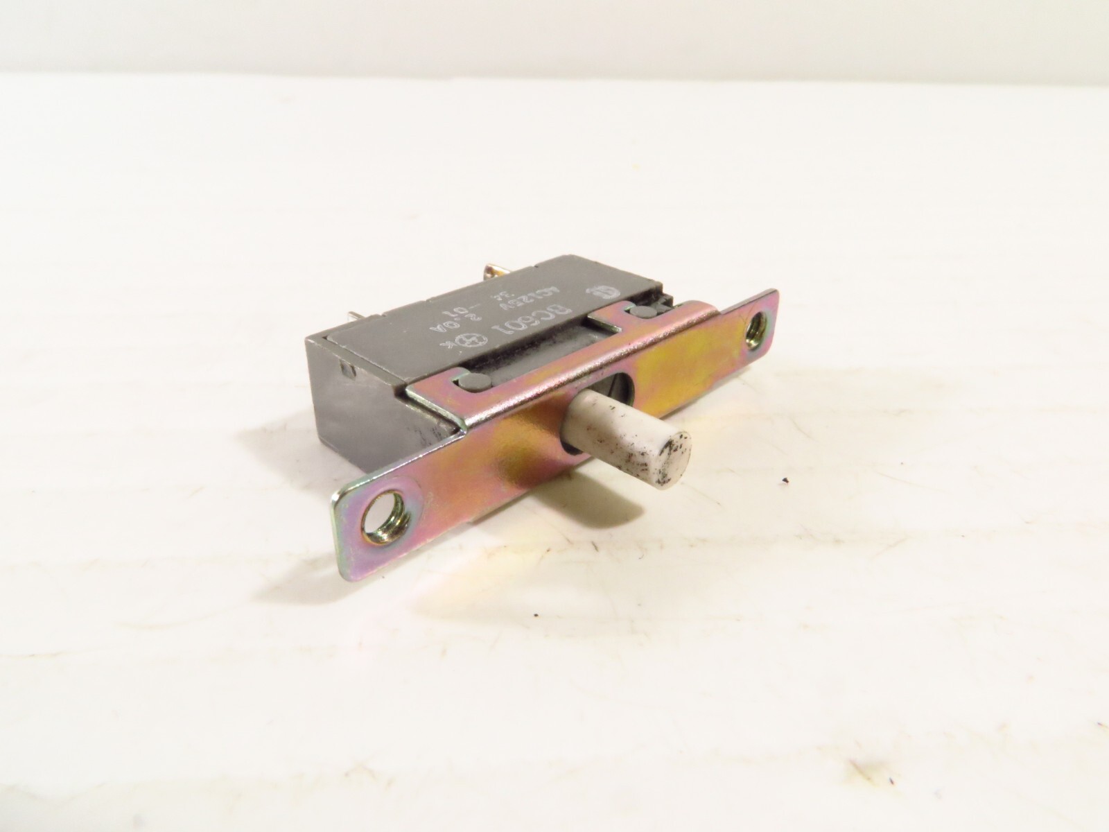OEM HOSIDEN BC601 Switch w/ Mount Bracket, 2-pin, 125VAC, 2.0A, RARE!!!
