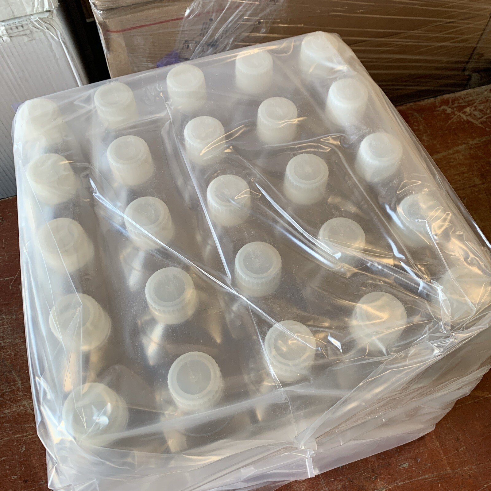(50-Pack) Greiner Bio-One 950700 Sterile Tetragonal 500mL PET Media Bottle w/Cap