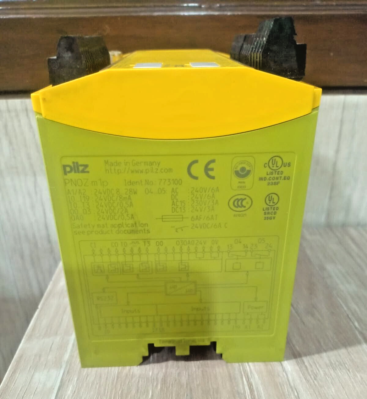 1PC- PILZ PNOZ m1p Base Unit Safety Relay 773100- NEW
