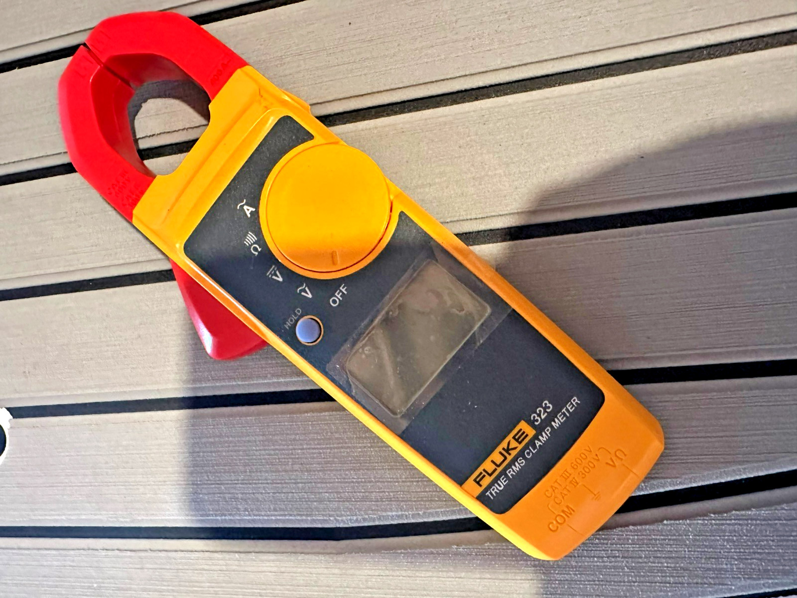 Fluke 323 True-RMS Clamp Meter Just Meter