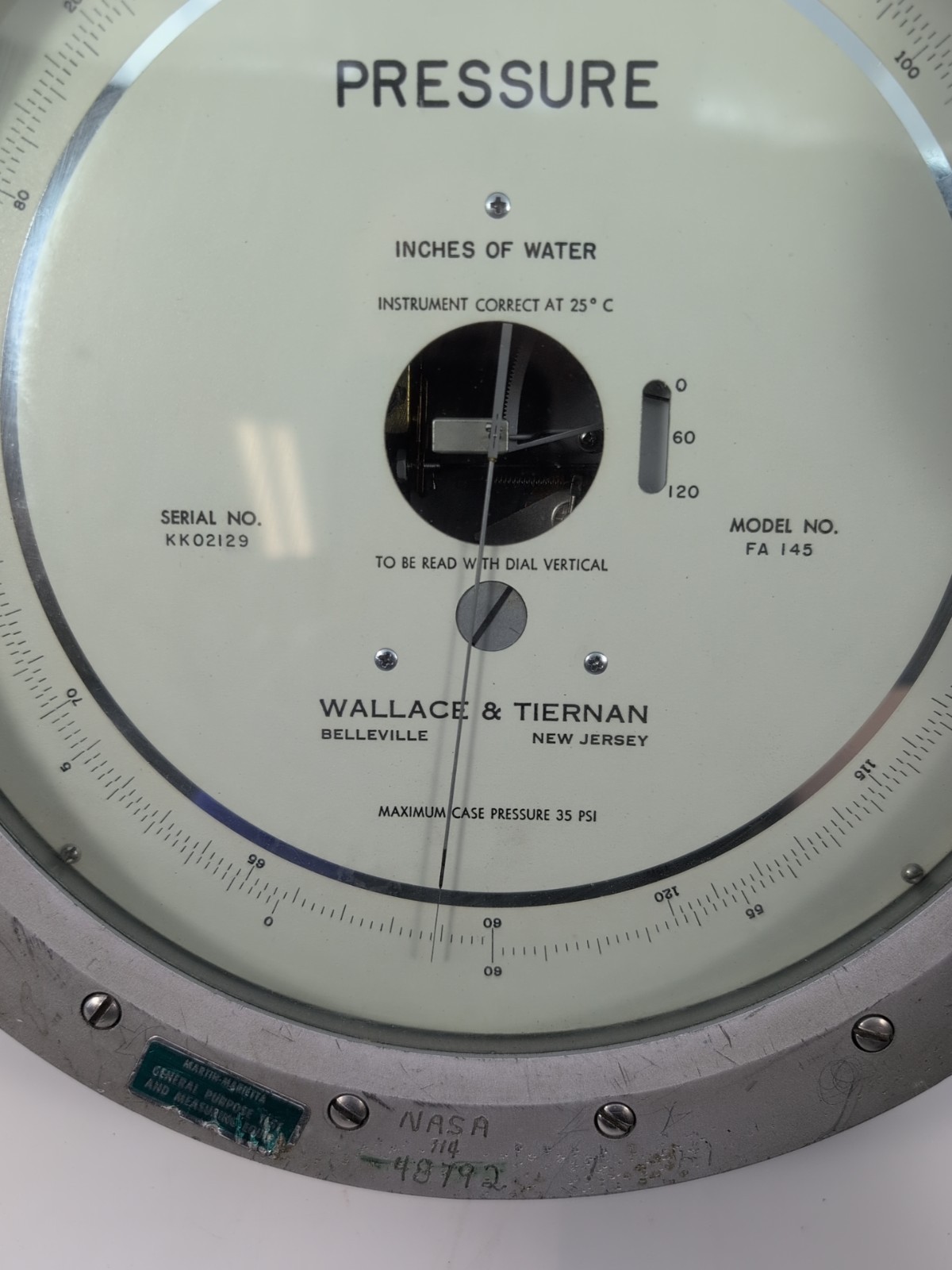 Large Wallace & Tiernan Pressure Meter Gauge FA145 – Inches of Water