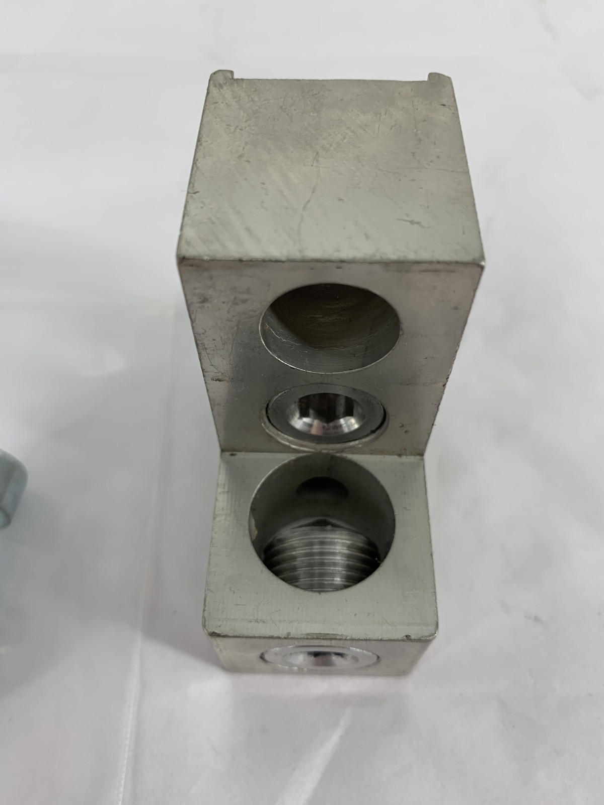 ABB 3150A1801 Aluminum Mechanical Lug Connector 2/0-500kmcil AL7Cu 9781 800A