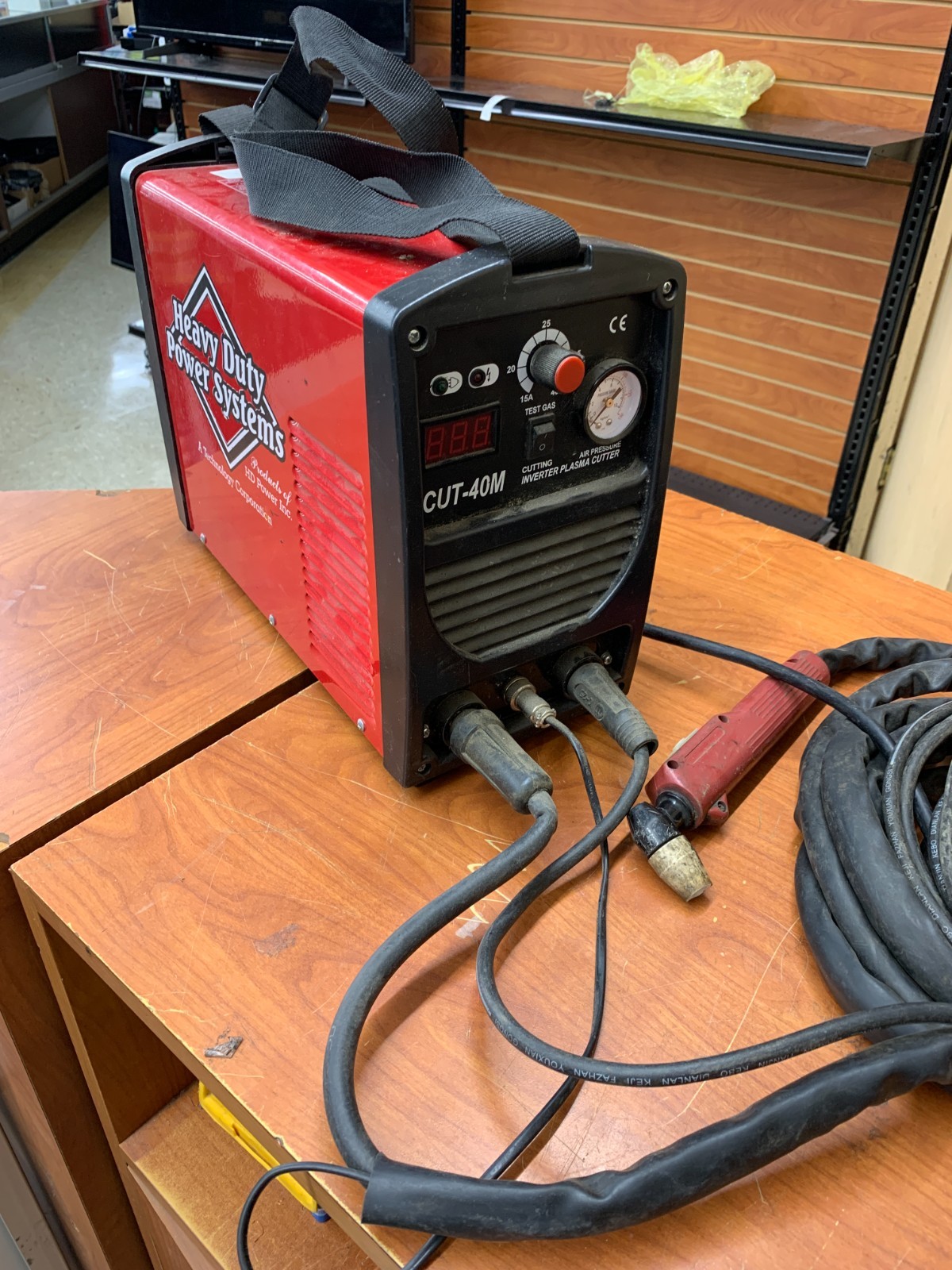 Heavy Duty Power Systems CUT-40M Inverter Plasma Cutter, 15A Input