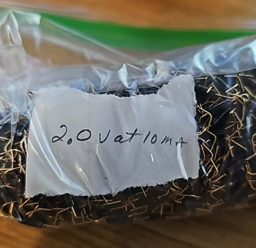 10x Lot NOS Vintage Military-Style Germanium Glass Diodes Gold Leads 2.0V @ 10mA