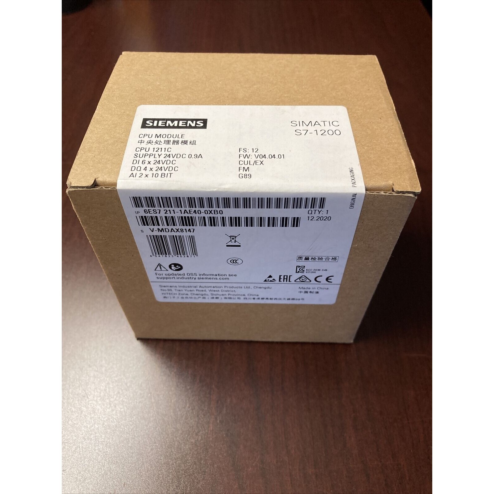 New Siemens SIMATIC S7-1200 CPU 1211C 6ES7211-1AE40-0XB0 6ES72111AE400XB0