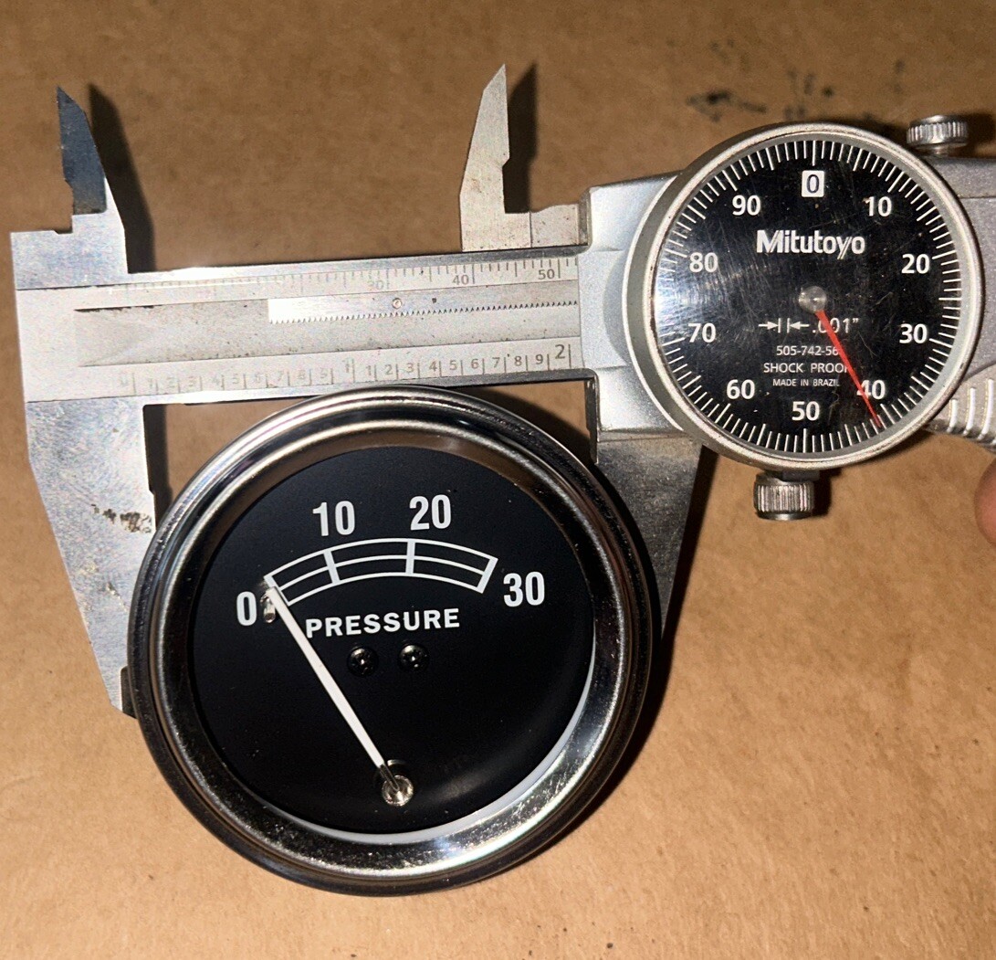 70207834 Universal 1/8”NPT Oil Pressure Gauge 0-30PSI Allis Chalmers Tractor NOS