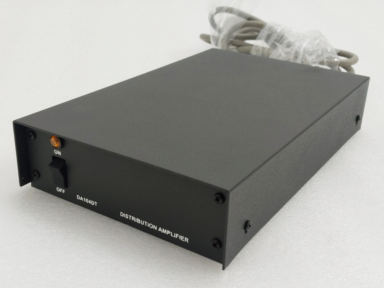 Pelco DA104DT Video Distribution Amplifier 115 Volts