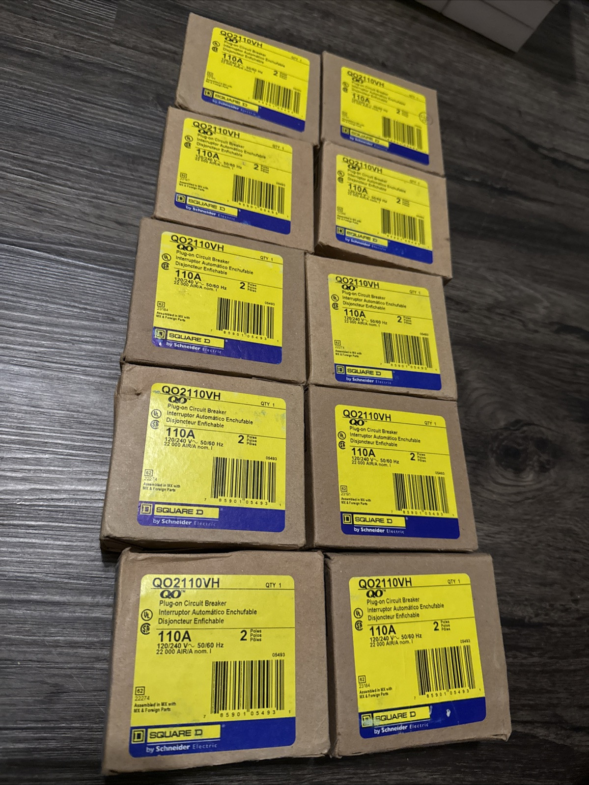 Lot of 10 Square D circuit breakers QO2110VH with free shipping