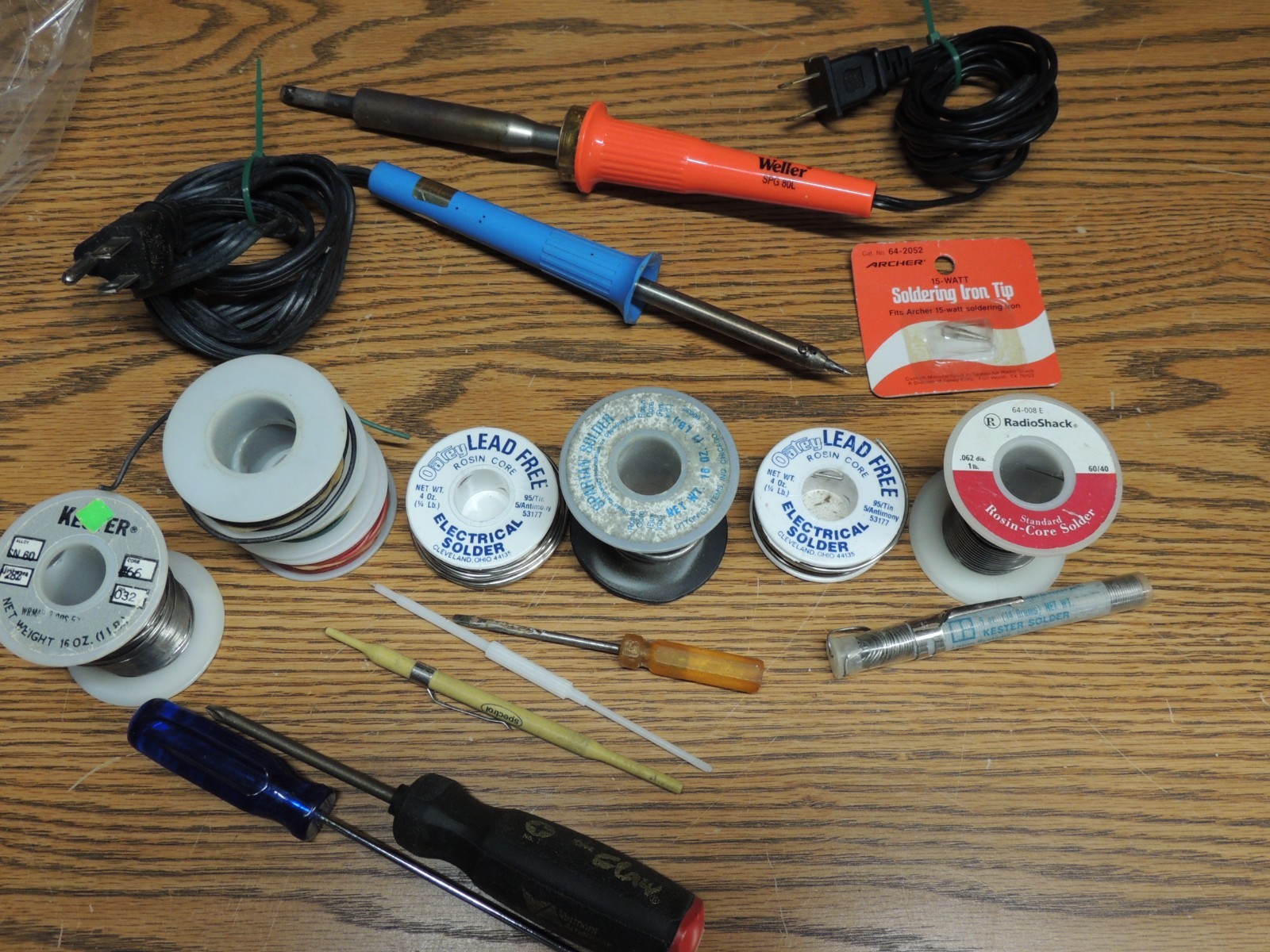 ESTATE Weller Soldering Iron Tool Corded Pencil Style WITH LOTS OF EXTRAS