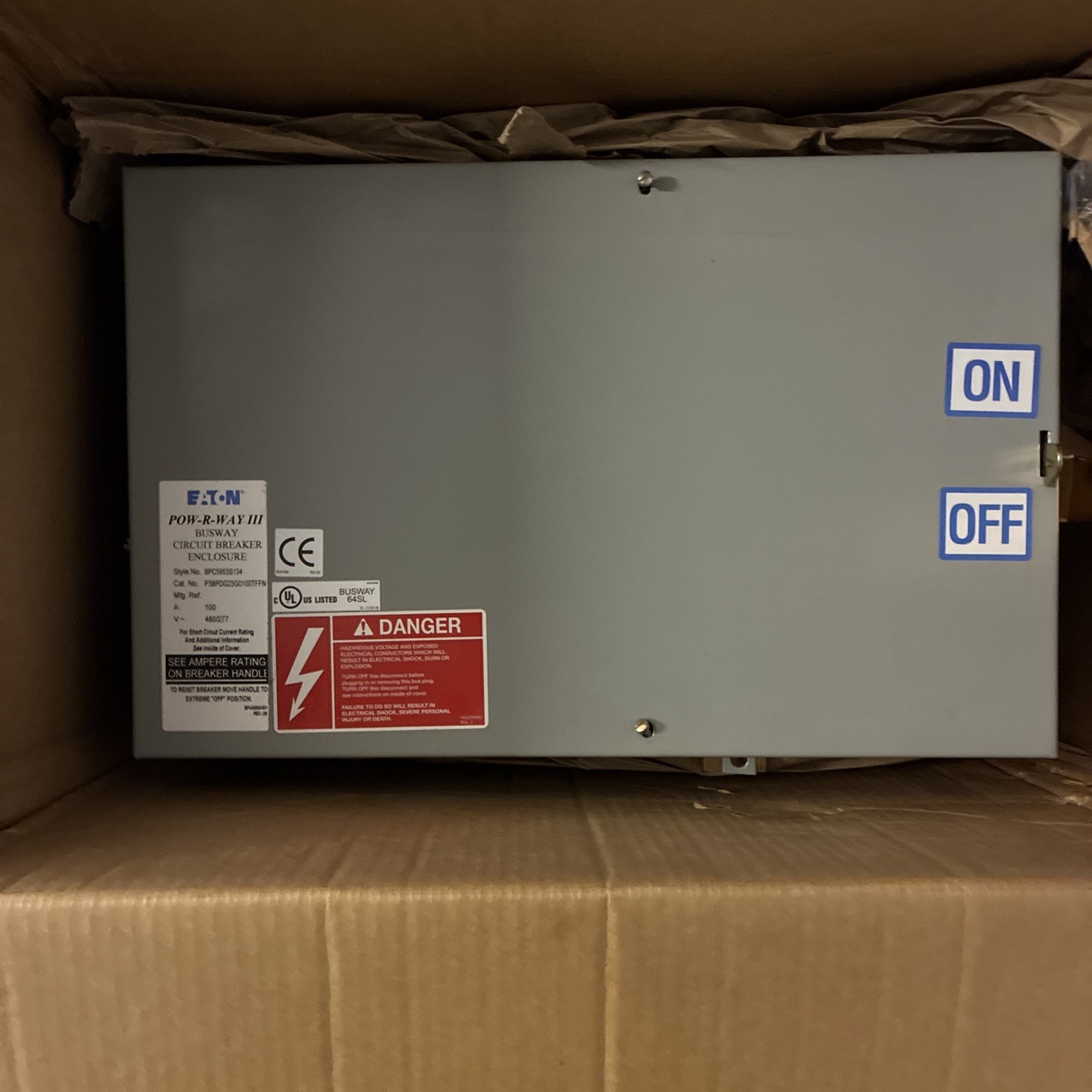 Eaton P3BPDG23M0100TFFN 100 Amp 480/277 V Busway Circuit Breaker Enclosure