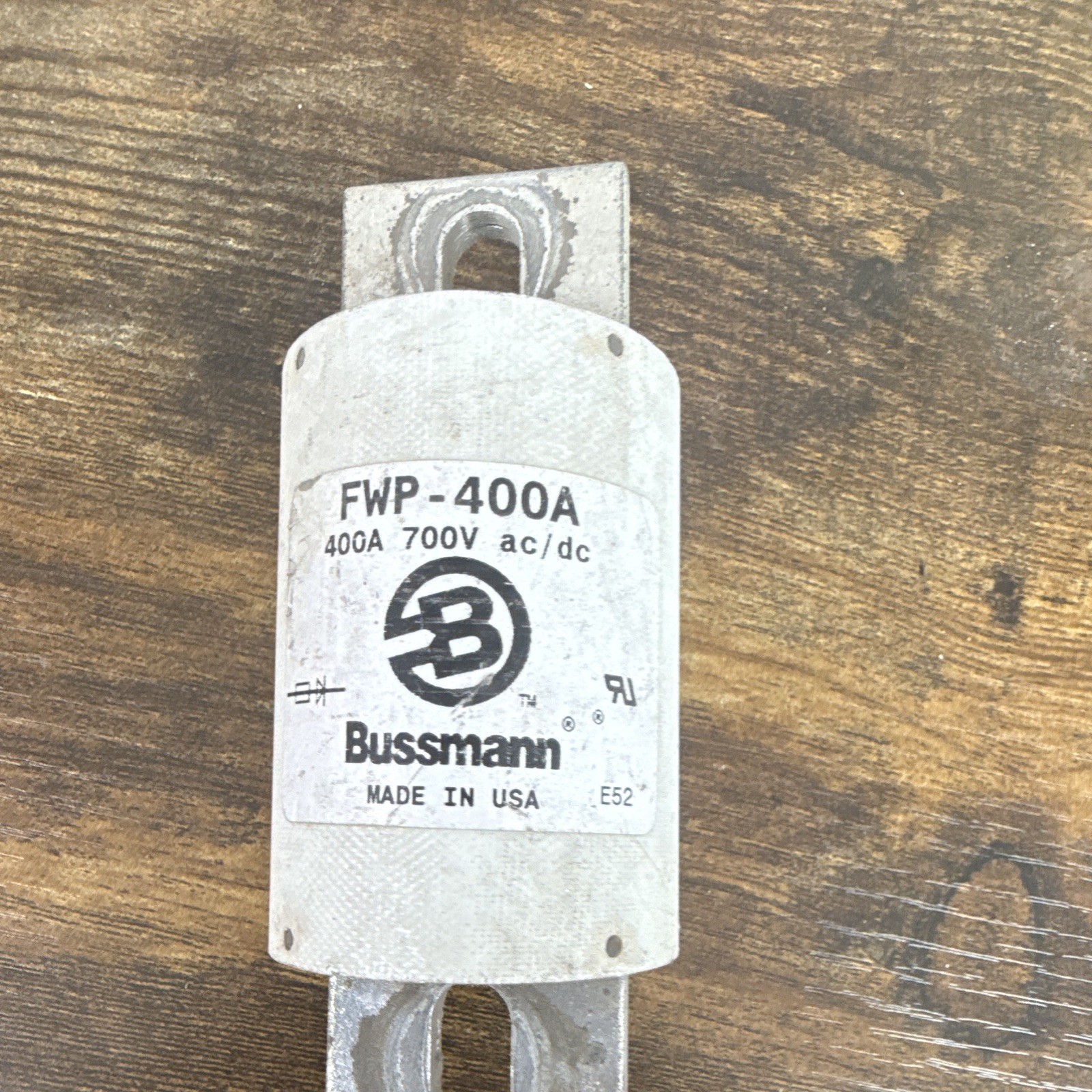 Bussmann FWP-400A 400A 700V AC/DC Bolt-Down/On Industrial Electrical Fuse
