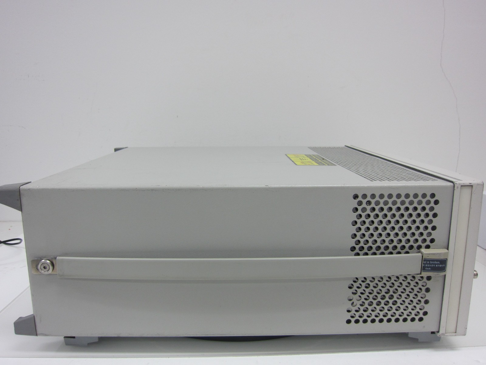 HP/KEYSIGHT/ Agilent E4445A 3Hz-13.2 GHz Spectrum Analyzer with Opts, Calibrated