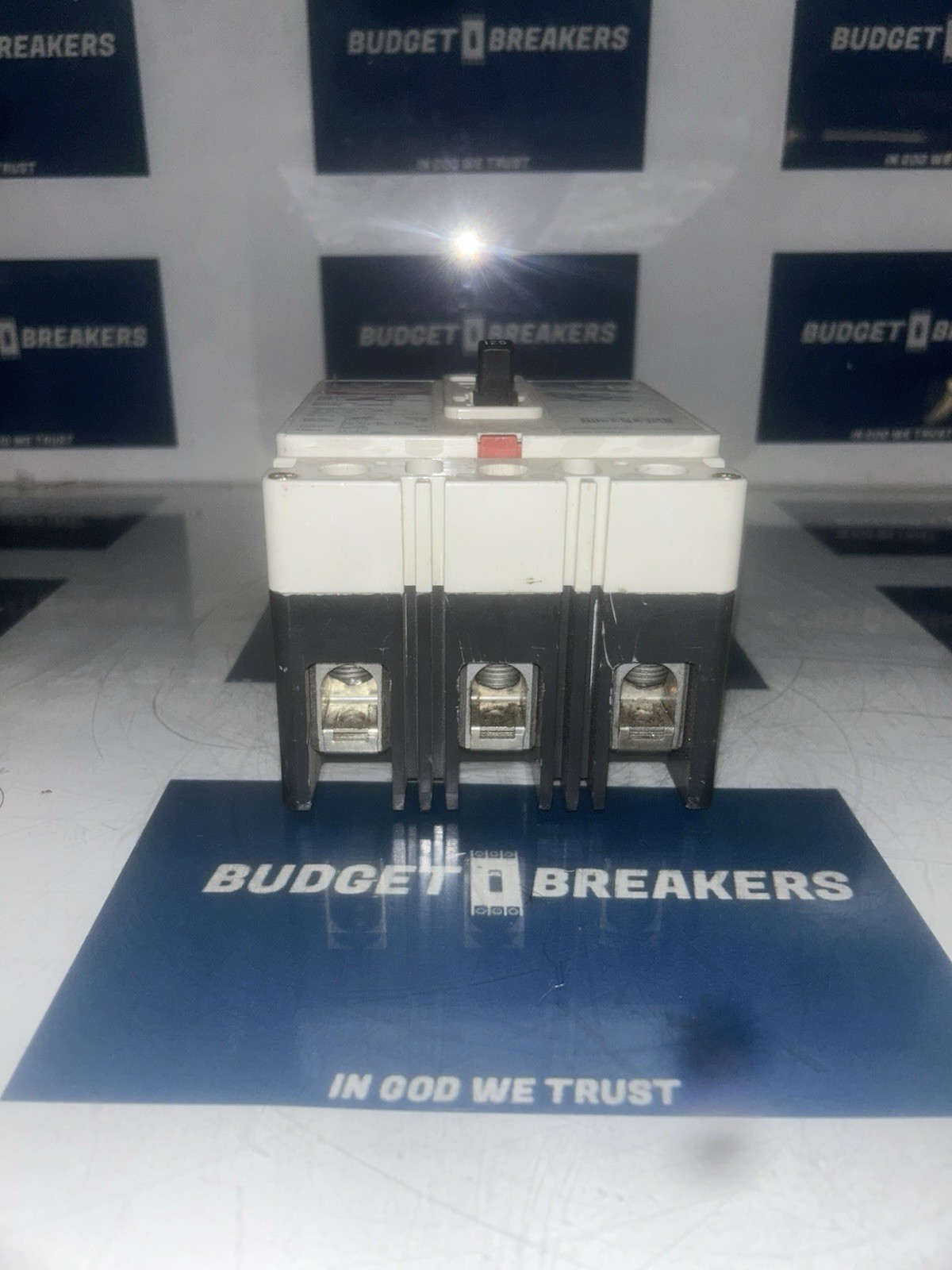 Cutler Hammer ED3125 125 Amp 240 VAC 3 Pole 65K Circuit Breaker -TESTED