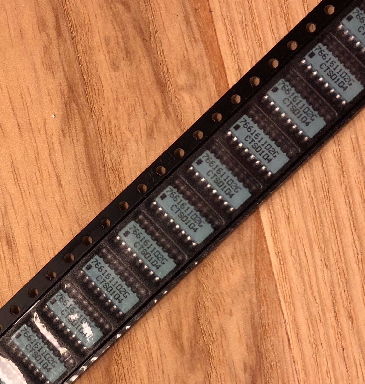 CTS 766161102G Resistor Array 1KΩ Ohm 15Res 16-Pin 2% 16-SOIC **NEW** Qty.5